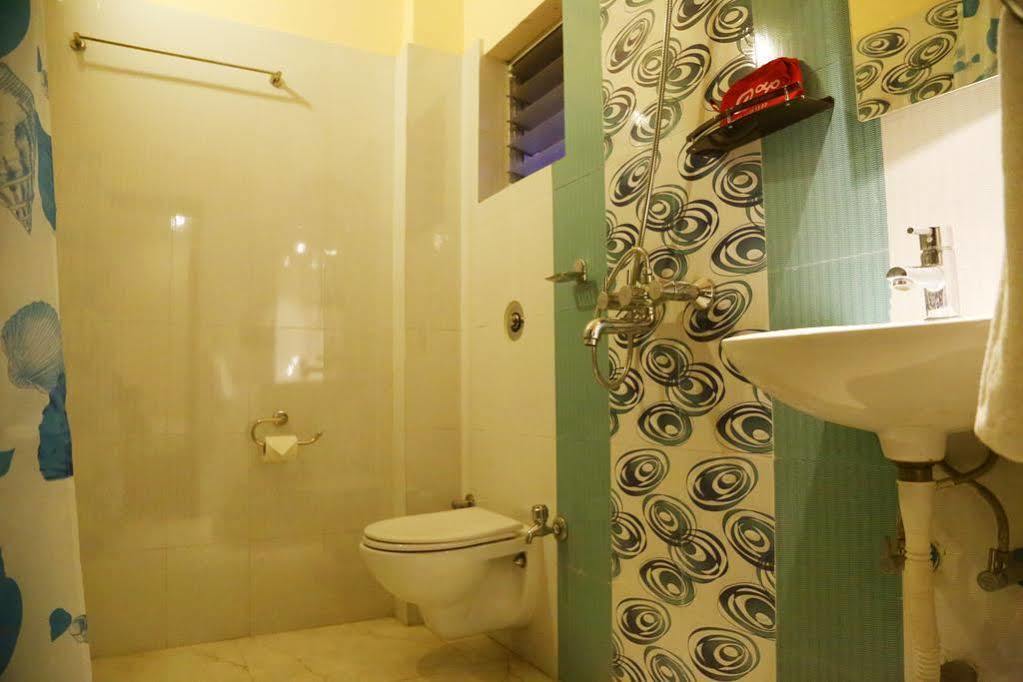 Oyo 460 Hotel Ivory Residency Калькутта Экстерьер фото